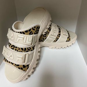 Woman shoes